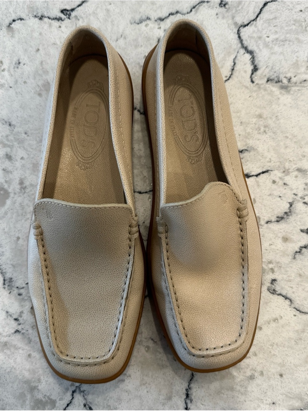 Tod's Cream Leather Women's Loafers